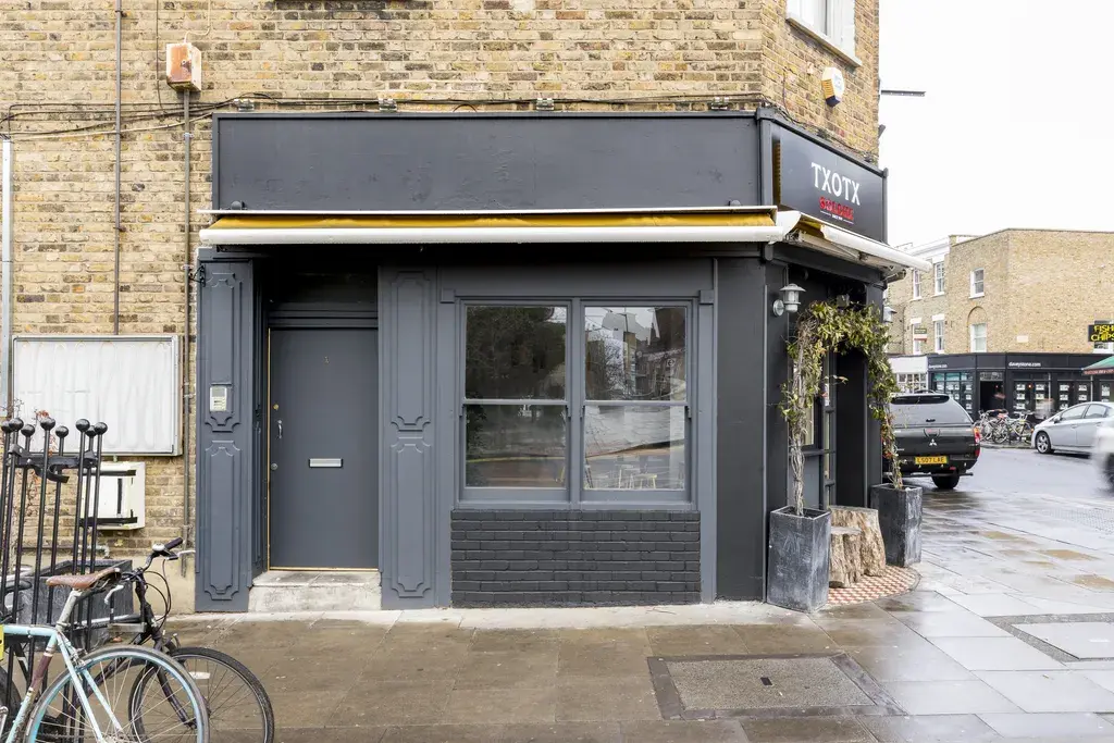 Hackney Restaurant 9